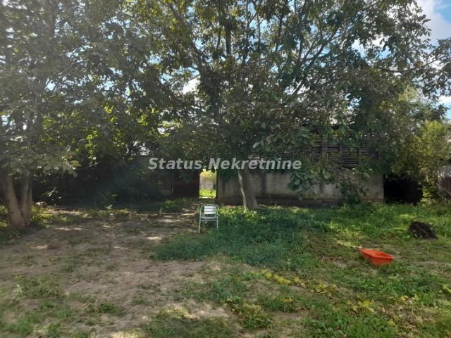 Petrovaradin-stara kuća na Velikom Placu 1750 m2-065/385 8880