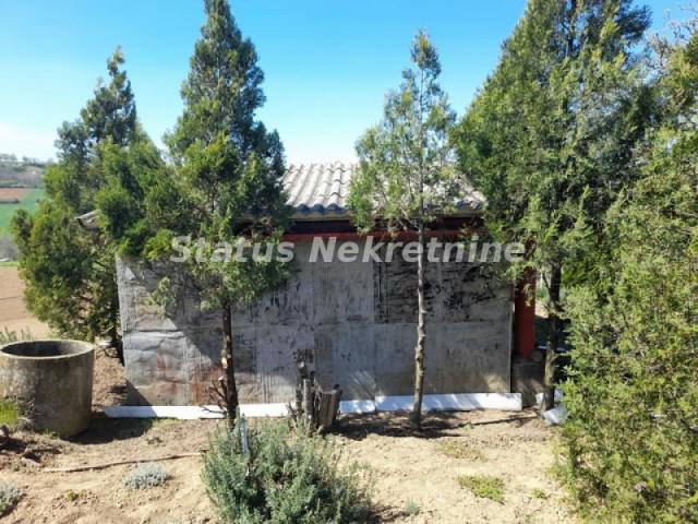 Bukovac-Mala Rustična Vikendica na Placu od 2934 m2-065/385 8880