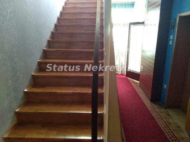 Temerin-Spratna kuća 450 m2 u širem Centru-065/385 8880