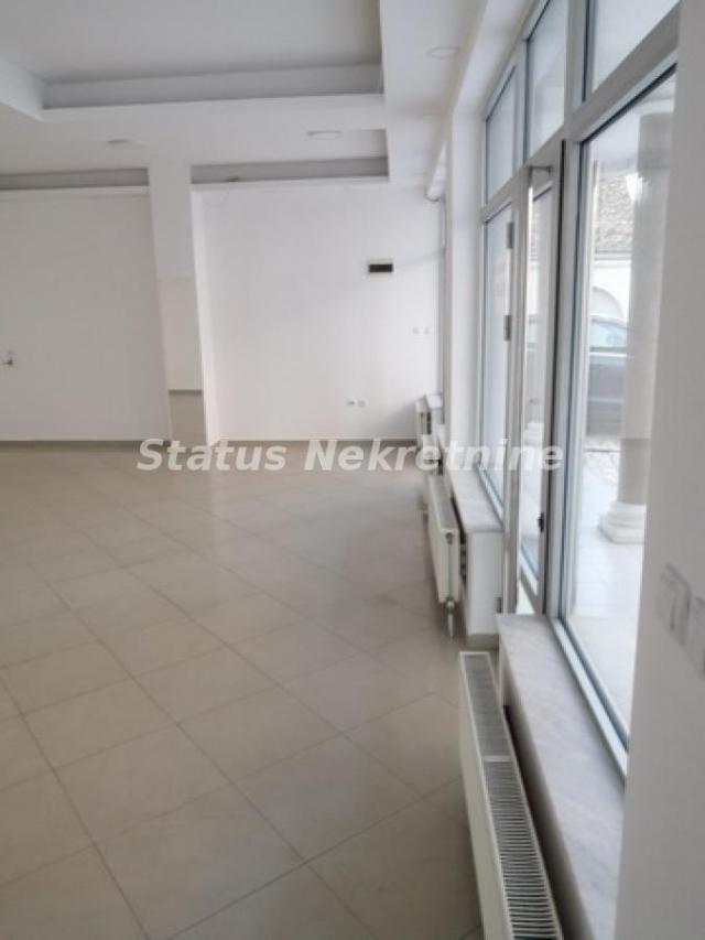 Ruma-Uknjižen Poslovno Stambeni Objekat 330 m2 -065/3858-880