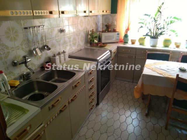 Temerin-Spratna kuća 450 m2 u širem Centru-065/385 8880