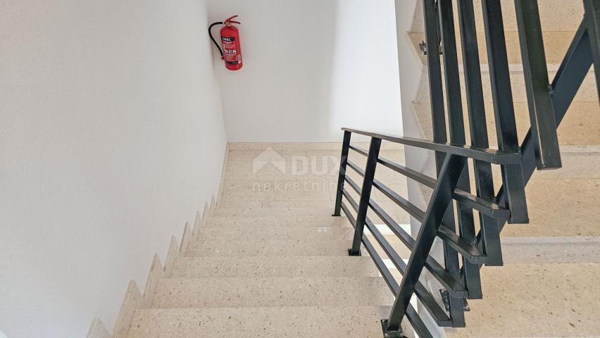 MALI LOŠINJ, NEREZINE - Apartment in a new building, 80 m from the sea