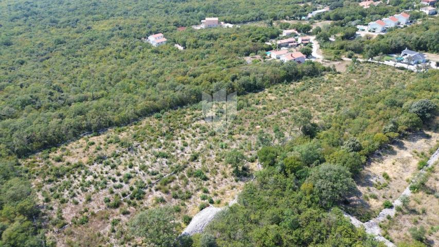 Labin, Veliko građevinsko zemljište na odličnoj lokaciji