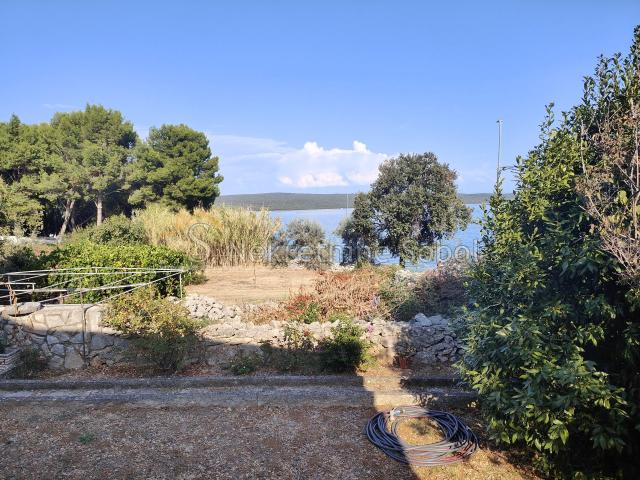 Nerezine, Otok Lošinj - Kuća, 77. 40 m2