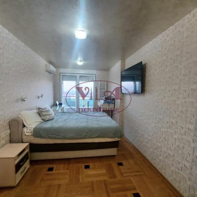 Novi Sad, Bulevar Patrijarha Pavla, lux penthouse