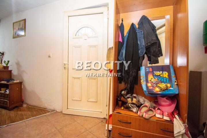 Rakovica, Petlovo brdo, Nićifora Ninkovića + terasa 20, 1. 5, 35m2, 54000EUR