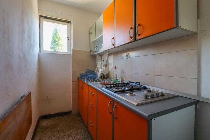 PULA, Geräumige Wohnung, 3 Schlafzimmer und zwei Balkone