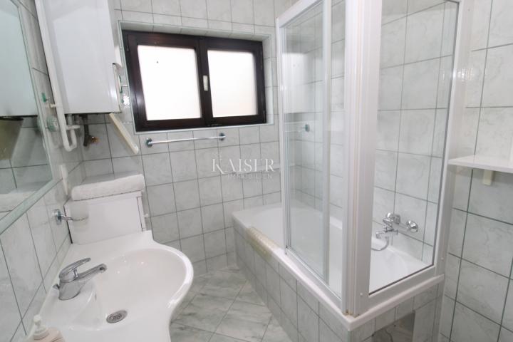 Kastav. comfortable two-room apartment with garden and parking space