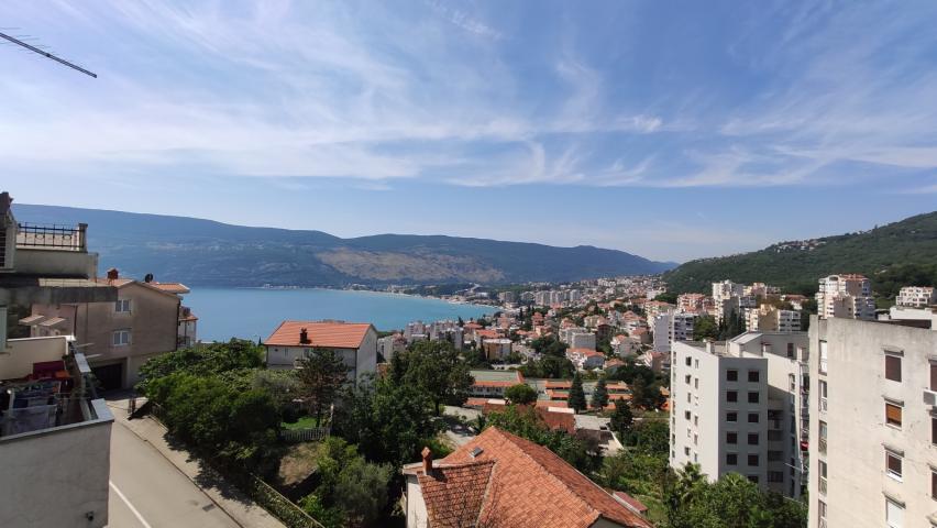 Prodajem Stan 85m2 sa Dvorištem - Herceg Novi - Topla 2