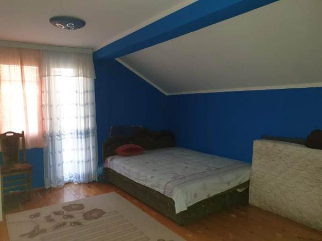 MLADENOVAC MLADENOVAC 232m2 , T , 150000e