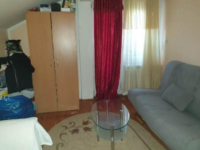 MLADENOVAC MLADENOVAC 232m2 , T , 150000e