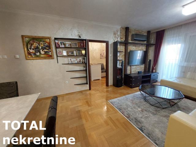 4 Četvorosoban stan NOVI SAD, 195700€