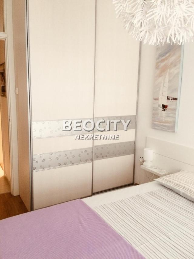 Novi Sad, Liman 3, Narodnog fronta, 2. 0, 56m2, 196000EUR