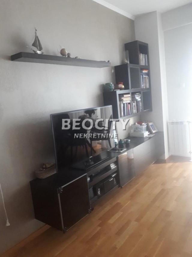 Novi Sad, Liman 3, Narodnog fronta, 2. 0, 56m2, 196000EUR