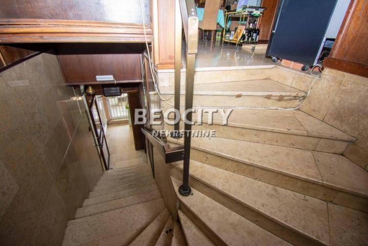 Voždovac, Darvinova pošta, Kumodraška , 4. 0, 210m2, 680000EUR