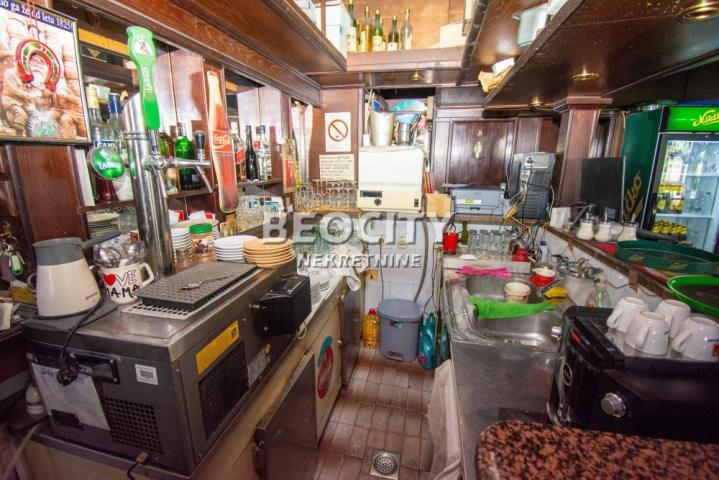 Voždovac, Darvinova pošta, Kumodraška , 4. 0, 210m2, 680000EUR