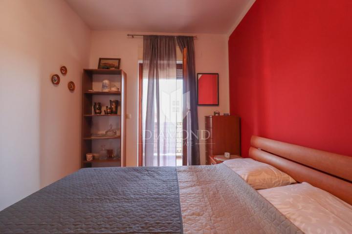 Rovinj, near the center, furnished apartment with a large terrace