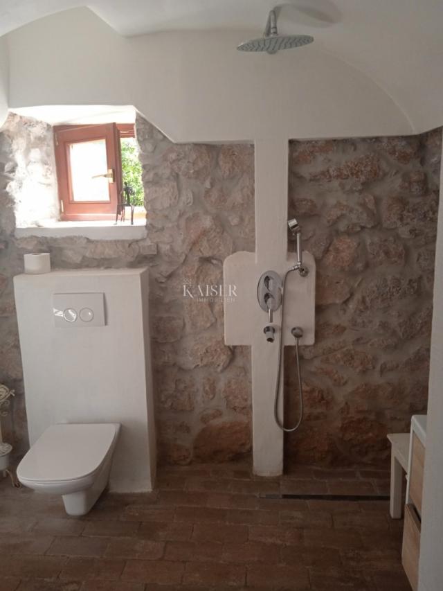 Mali Lošinj - apartman 50m2 u staroj jezgri