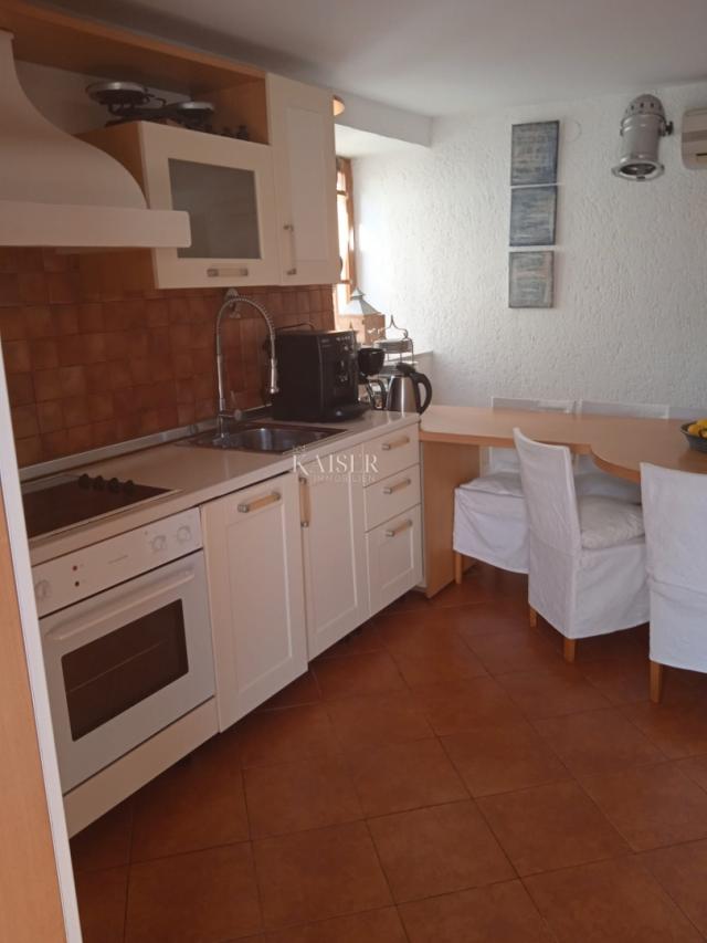 Mali Lošinj - apartman 50m2 u staroj jezgri