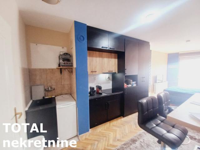 0. 5 Garsonjera NOVI SAD, 74160€