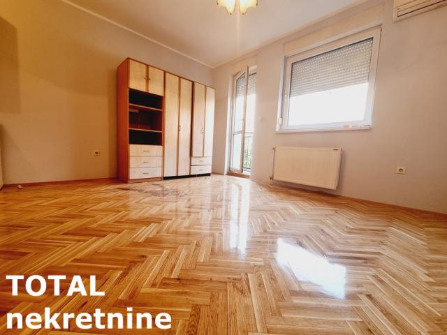 0. 5 Garsonjera NOVI SAD, 69000€