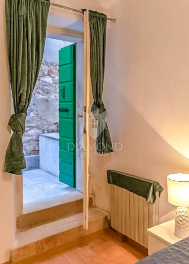 Rovinj, apartment in the Old Town with a terrace