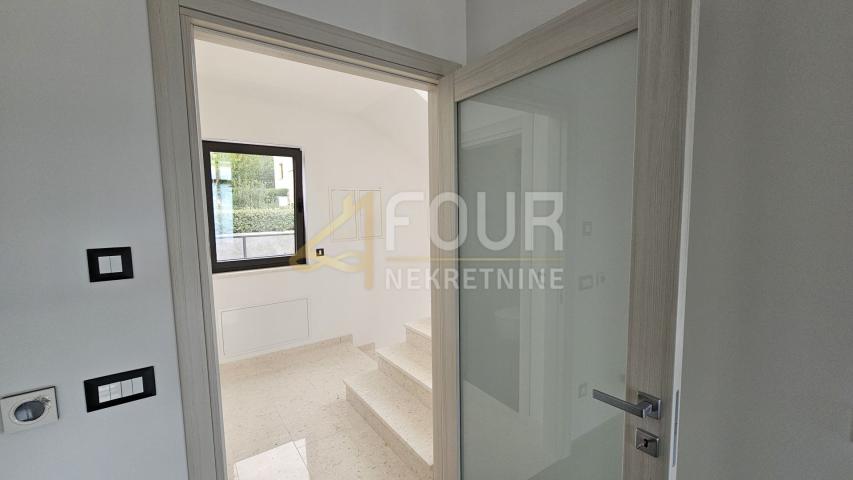 Wohnung Kostrena, 150m2