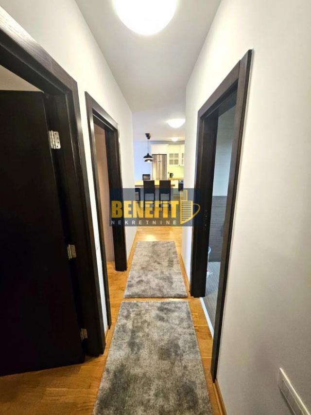 Lux 3. 0 stan od 91m2, Park Apartmani