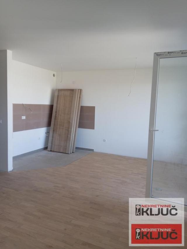 SREMSKA KAMENICA, 60m2, Trosoban, Novogradnja