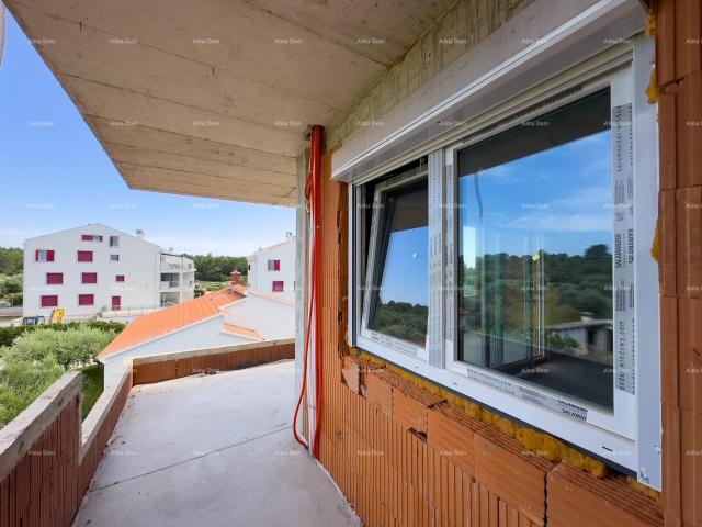 Wohnung Zum Verkauf steht eine Wohnung mit Meerblick, Peroj