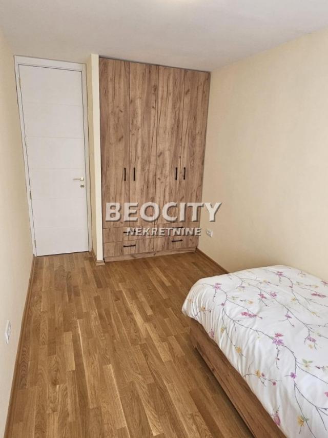 Voždovac, Banjica, Paunova, 3. 0, 86m2, 199000EUR