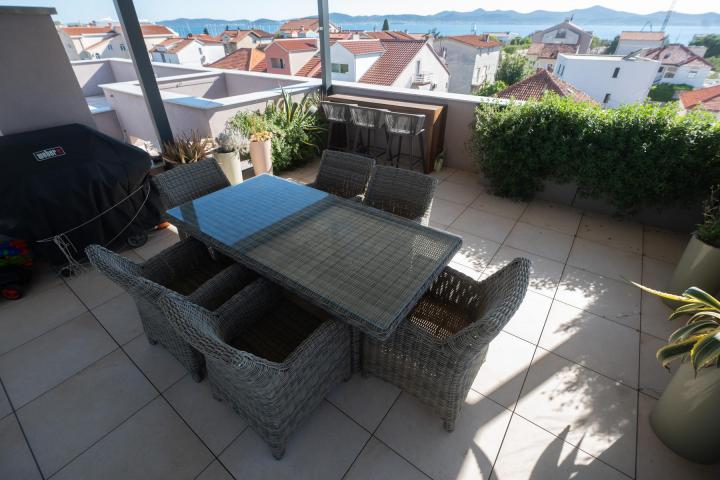 Zadar, Borik, luksuzan penthouse NKP 137, 26 m2 s terasama na TOP lokaciji!