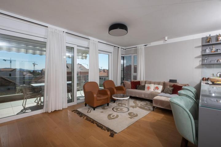 Zadar, Borik, luksuzan penthouse NKP 137, 26 m2 s terasama na TOP lokaciji!