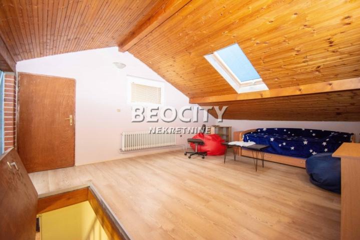 Rakovica, Petlovo brdo, Omladinsko šetalište, 4. 0, 121m2, 157000EUR kuća sa dvorištem