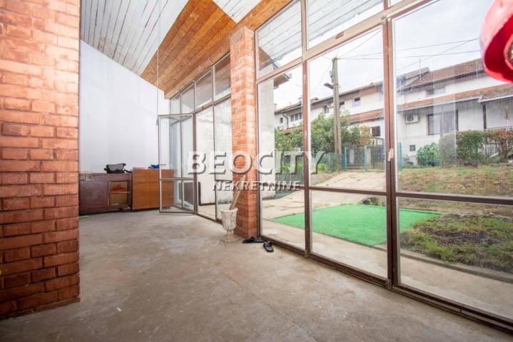 Rakovica, Petlovo brdo, Omladinsko šetalište, 4. 0, 121m2, 157000EUR kuća sa dvorištem