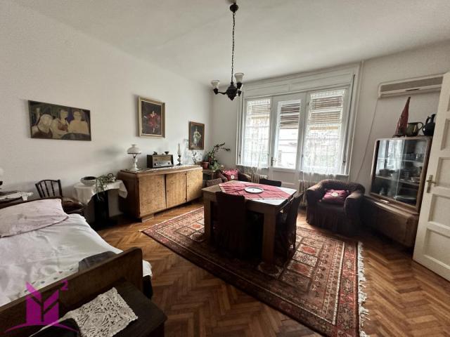 * Novi Sad - Stari grad * PET FRIENDLY