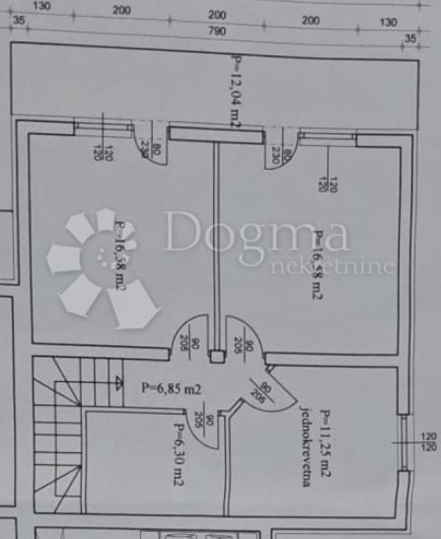 DVOETAŽNI LUKSUZNI PENTHOUSE S BAZENOM I VRTOM A5