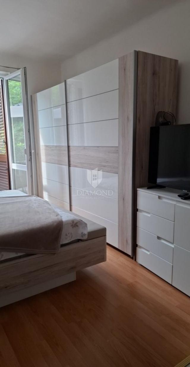 Labin, ground floor apartment in the city center