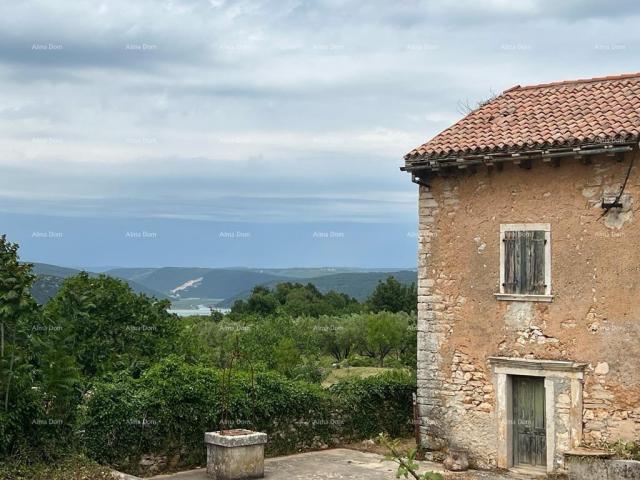 Kuća Prodaje se kuća za renovaciju, Rakalj