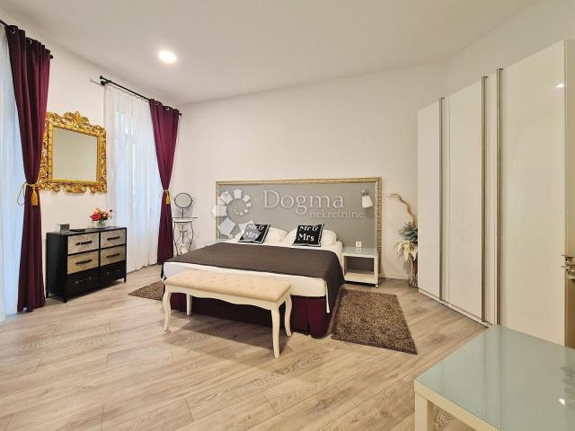 Flat Centar, Rijeka, 104m2