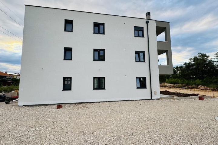 Istra, Umag, NOVOGRADNJA, Stan u prizemlju NKP 64, 01 m2