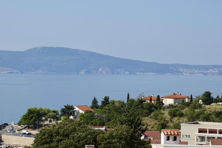 Novi Vinodolski, centar, 2 kuće površine 120m2 