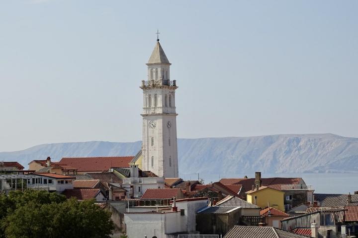 Novi Vinodolski, centar, 2 kuće površine 120m2 