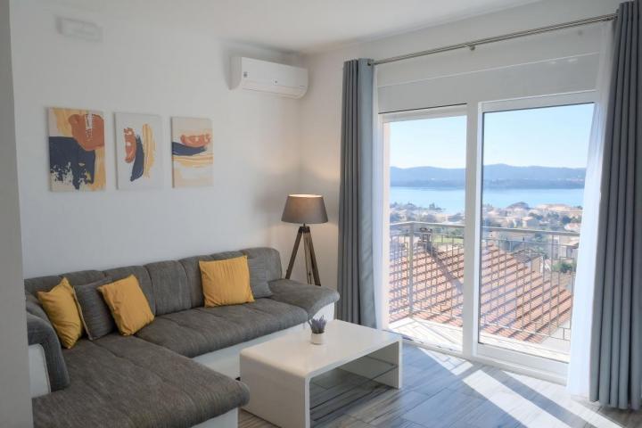 Luxurious two-bedroom apartment of 55m2 with swimming pool in Tivat