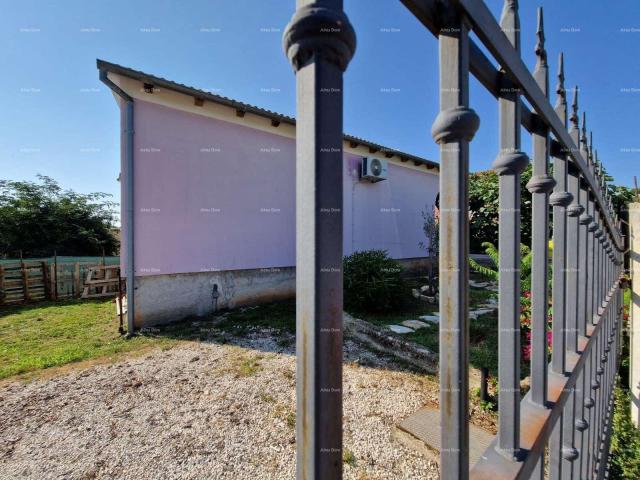 House Detached house with two apartments, 181 m2, Banjole for sale