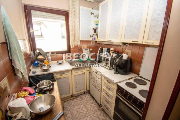 Voždovac, Medaković 2, Rastka Petrovića, 4. 0, 76m2, 168300EUR