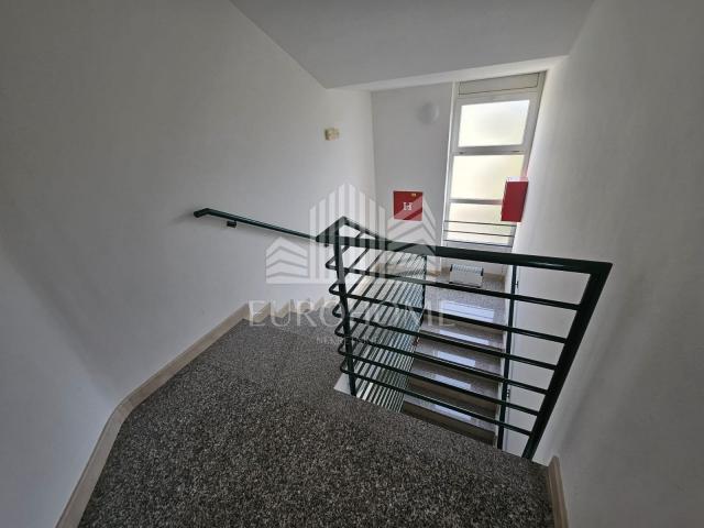 Zaton, prodaja trosobnog apartmana 84m2+PM