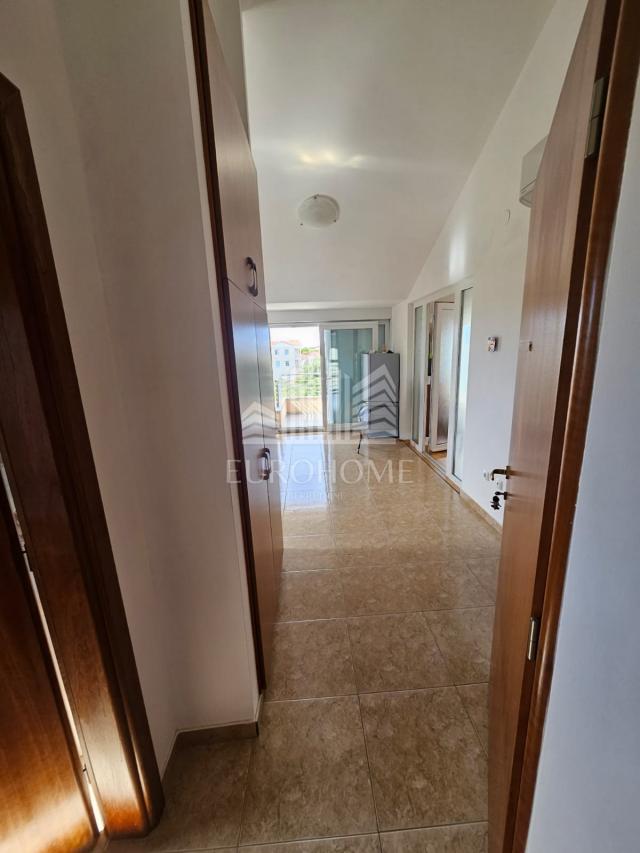 Zaton, prodaja trosobnog apartmana 84m2+PM