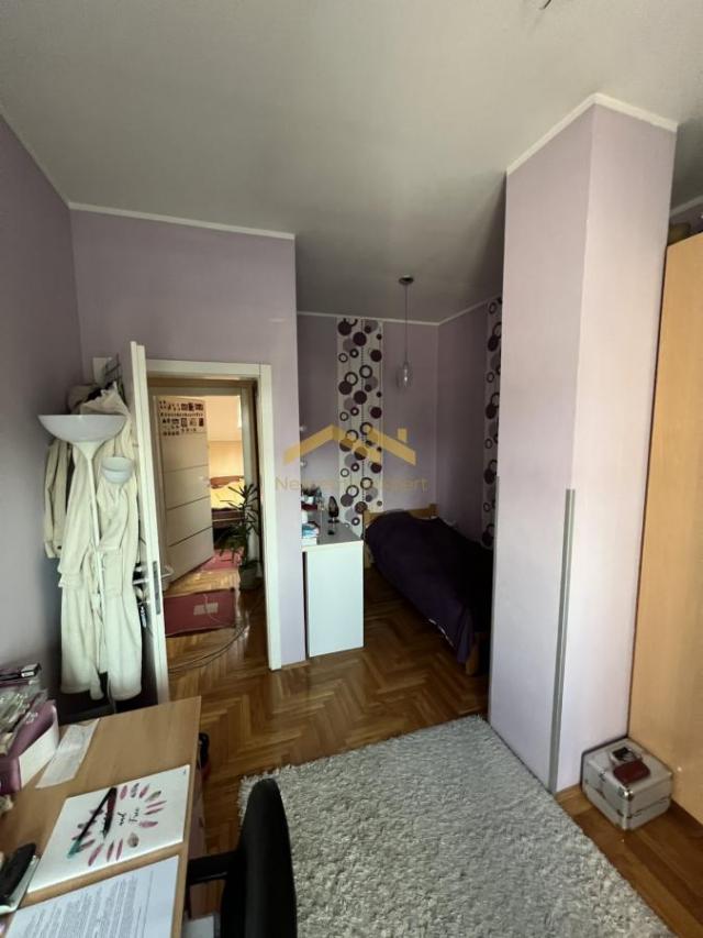 Nova detelinara  četvorosoban duplex, sa ugradnim elementima