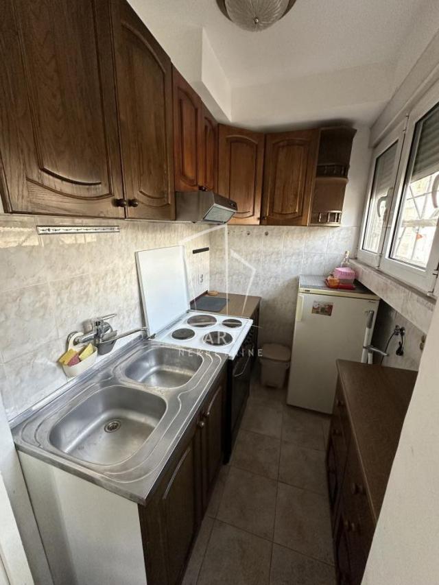 Odlična lokacija, u samom centru, mereno 42m2 ID#8801